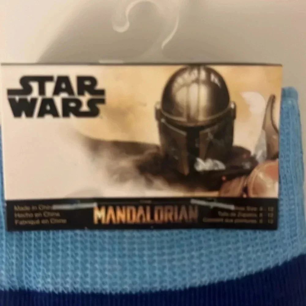 DISNEY Star‎ Wars NWT Mandalorian Crop top size XL and Socks